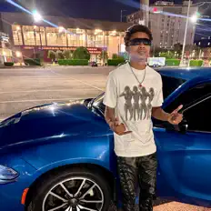 Ouve La' Tonk, vê vídeos de música, lê a biografia, vê as datas da digressão e muito mais!