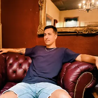 Listen to Hampton, watch music videos, read bio, see tour dates & more!