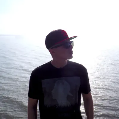 Listen to Gearl, watch music videos, read bio, see tour dates & more!