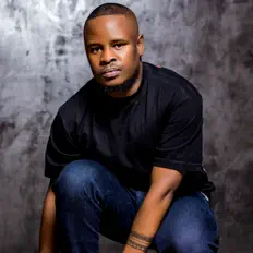 Escucha a Papilou, mira vídeos musicales, lee la biografía, consulta fechas de giras y mucho más.