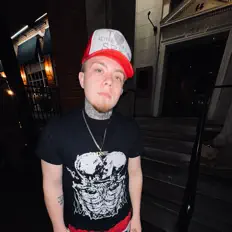 Listen to ohDxnte, watch music videos, read bio, see tour dates & more!
