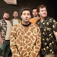 undefinedを聴いたり、ミュージックビデオを鑑賞したり、経歴やツアー日程などを確認したりしましょう！