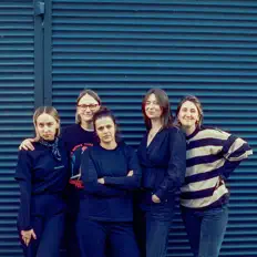 Escucha a Milktuth, mira videos musicales, lee su biografía, consulta las fechas de las gira y más.