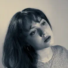 Ascolta Alice Bishop, guarda video musicali, leggi la biografia, vedi le date del tour & altro!