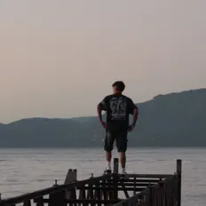 Ascolta JeyQuin, guarda video musicali, leggi la biografia, vedi le date del tour & altro!
