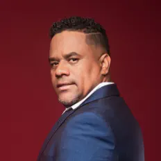 收听 Daniel Segura、观看音乐视频、阅读小传、查看巡演日期等 ！