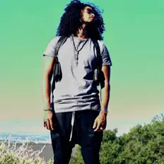 Escucha a Manwell, mira videos musicales, lee su biografía, consulta las fechas de las gira y más.