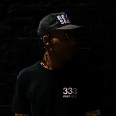 Ascolta fourseasns, guarda video musicali, leggi la biografia, vedi le date del tour & altro!