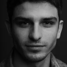 Poslechněte si interpreta VLADLEN PUPKOV, sledujte hudební videa, přečtěte si životopis, podívejte se na data turné a další informace.