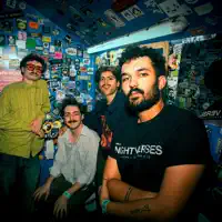 Ascolta undefined, guarda video musicali, leggi la biografia, vedi le date del tour & altro!