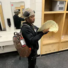 216 Dee dinle, müzik videolarını izle, biyografisini oku, tur tarihlerini ve daha fazlasını gör!