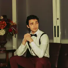 收听 Chris Milo、观看音乐视频、阅读小传、查看巡演日期等 ！