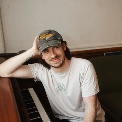Listen to Citizen Papes, watch music videos, read bio, see tour dates & more!