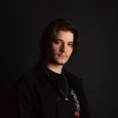 Listen to ROY KNOX, watch music videos, read bio, see tour dates & more!