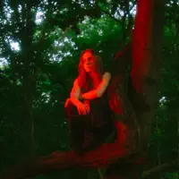 undefined을(를) 듣고, 뮤직 비디오를 보고, 약력을 읽고, 투어 일정 등을 확인하세요!