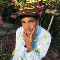 Escucha a undefined, mira videos musicales, lee su biografía, consulta las fechas de las gira y más.