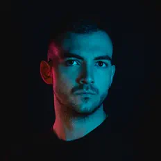 Ouça Sunlast, assista a videoclipes, leia a biografia, veja as datas das turnês e mais!