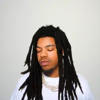 Hör dir undefined an, schau dir Musikvideos an, lies die Biografie, finde Tourdaten und mehr!