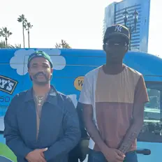 聆聽 DN6ixx、觀看音樂影片、閱讀小傳、查看巡演日期等！