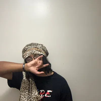 Listen to SRT Marni, watch music videos, read bio, see tour dates & more!