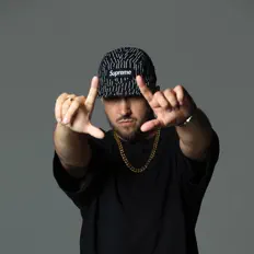 Poslechněte si interpreta Sasha Chef, sledujte hudební videa, přečtěte si životopis, podívejte se na data turné a další informace.