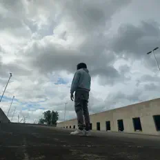 Escucha a Mars, mira videos musicales, lee su biografía, consulta las fechas de las gira y más.