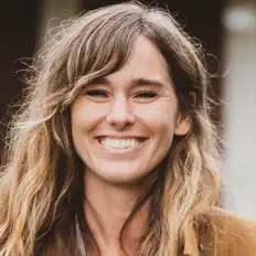 Escucha a Alicia McLeish, mira videos musicales, lee su biografía, consulta las fechas de las gira y más.