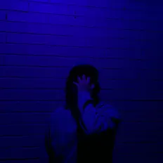 Poslechněte si interpreta Wavyy, sledujte hudební videa, přečtěte si životopis, podívejte se na data turné a další informace.