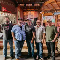 Posłuchaj wykonawcy Lost Immigrants, obejrzyj teledyski, przeczytaj biografię, zobacz daty tras koncertowych i nie tylko!