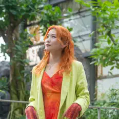 Poslechněte si interpreta MAYUME, sledujte hudební videa, přečtěte si životopis, podívejte se na data turné a další informace.