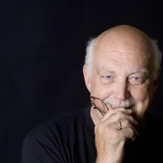 Dengarkan Donald Fraser, tonton video musik, baca bio, lihat tanggal tur & lainnya!