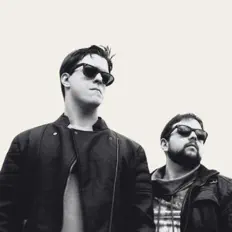 Ascolta Tall & Small, guarda video musicali, leggi la biografia, vedi le date del tour & altro!