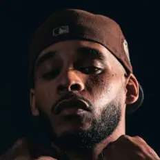 Luister naar 1D1R, bekijk muziekvideo's, lees de bio, bekijk de tourdata, en meer!