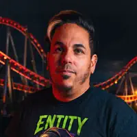 Luister naar undefined, bekijk muziekvideo's, lees de bio, bekijk de tourdata, en meer!