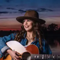 undefinedを聴いたり、ミュージックビデオを鑑賞したり、経歴やツアー日程などを確認したりしましょう！