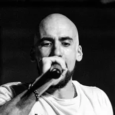 Ascolta rendominacija, guarda video musicali, leggi la biografia, vedi le date del tour & altro!