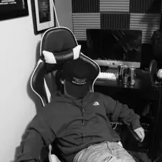 Ascolta Cardiel Carrillo, guarda video musicali, leggi la biografia, vedi le date del tour & altro!