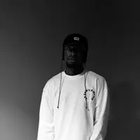 收听 undefined、观看音乐视频、阅读小传、查看巡演日期等 ！