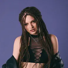 Escucha a FADEEVA, mira videos musicales, lee su biografía, consulta las fechas de las gira y más.