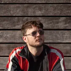 Escucha a lamar le vrai, mira videos musicales, lee su biografía, consulta las fechas de las gira y más.