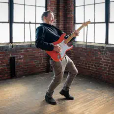 Ouça Kid Davis and the Bullets, assista a videoclipes, leia a biografia, veja as datas das turnês e mais!