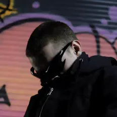 Dema Dee을(를) 듣고, 뮤직 비디오를 보고, 약력을 읽고, 투어 일정 등을 확인하세요!