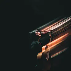 Ouve nanase, vê vídeos de música, lê a biografia, vê as datas da digressão e muito mais!