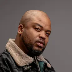 Ouve Dj Nastor, vê vídeos de música, lê a biografia, vê as datas da digressão e muito mais!