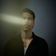 Escucha a Loud City, mira videos musicales, lee su biografía, consulta las fechas de las gira y más.