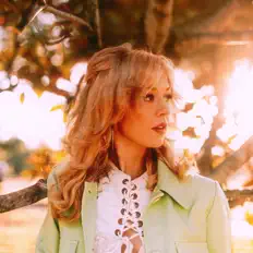 聆聽 Ruby Gilbert、觀看音樂影片、閱讀小傳、查看巡演日期等！