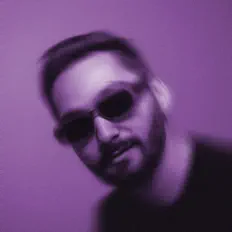 Ascolta Cris Taylor, guarda video musicali, leggi la biografia, vedi le date del tour & altro!