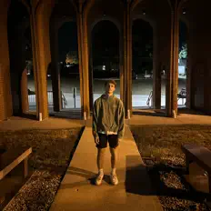 Escucha a N!CK., mira videos musicales, lee su biografía, consulta las fechas de las gira y más.