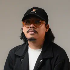 Aginta Viを聴いたり、ミュージックビデオを鑑賞したり、経歴やツアー日程などを確認したりしましょう！