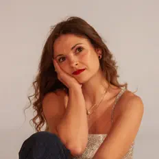 Elizabeth Barlowを聴いたり、ミュージックビデオを鑑賞したり、経歴やツアー日程などを確認したりしましょう！